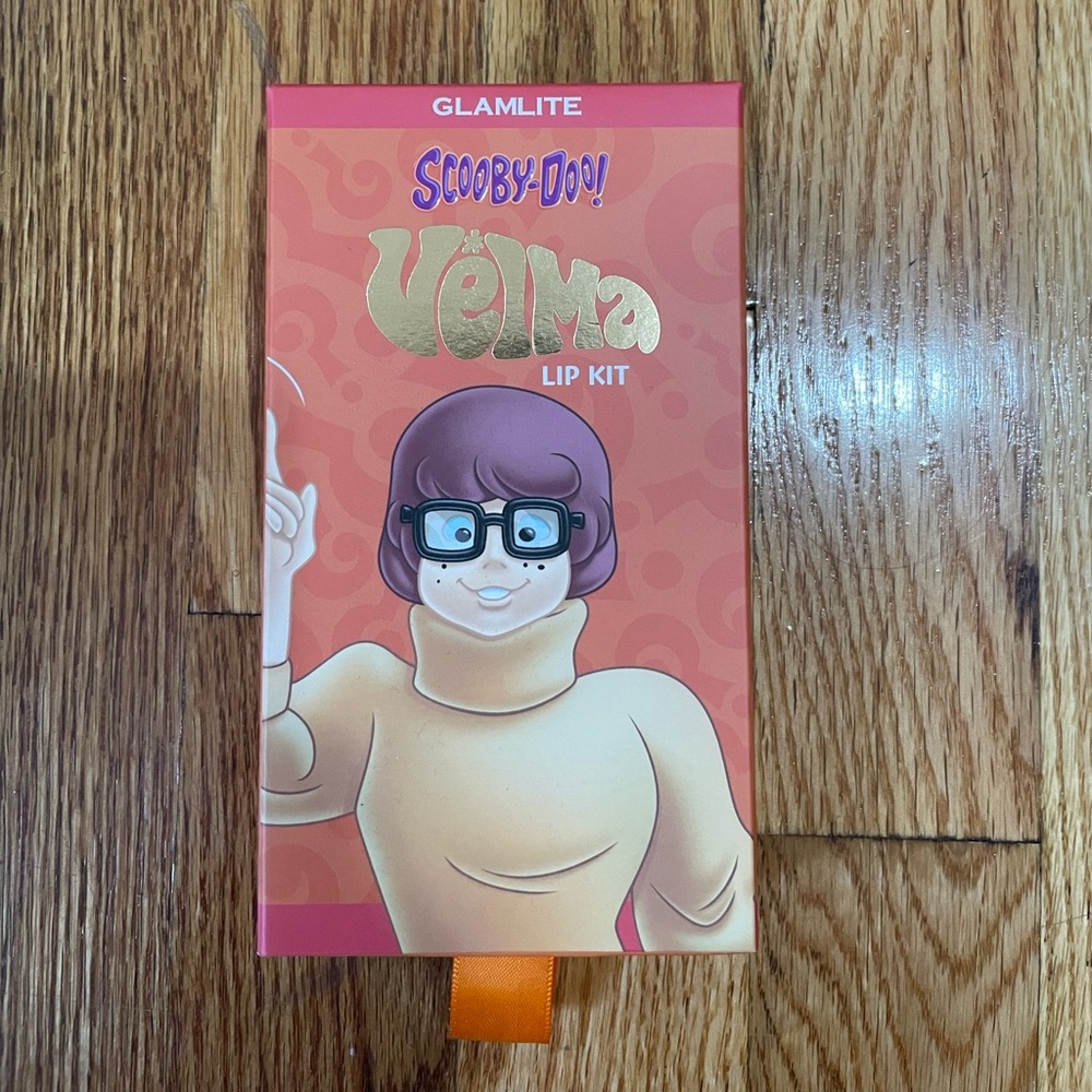GLAMLITE Scooby Doo Gang Collection NWT Velma Lip Kit
